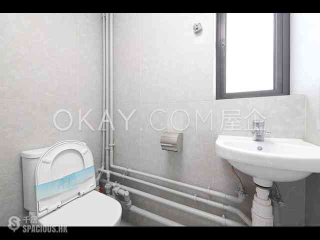 Pok Fu Lam - Victoria Coast Block A 16