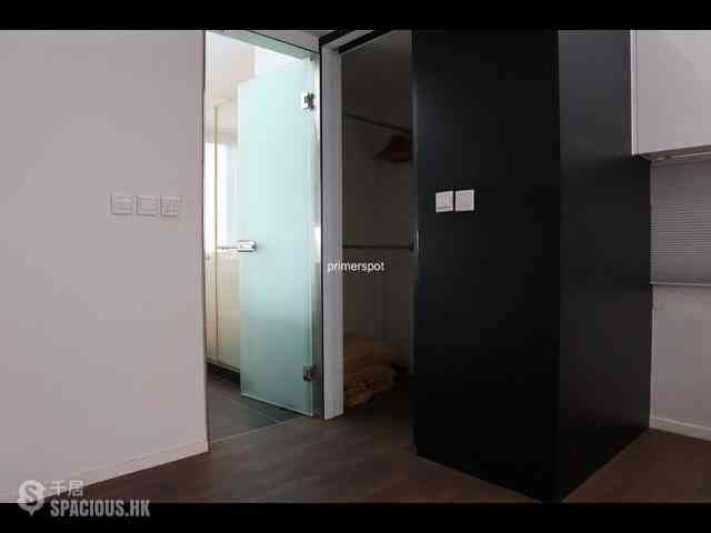 Central - 1-3, Shin Hing Street 07