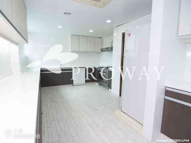 Chung Hom Kok - 13-25, Ching Sau Lane 11