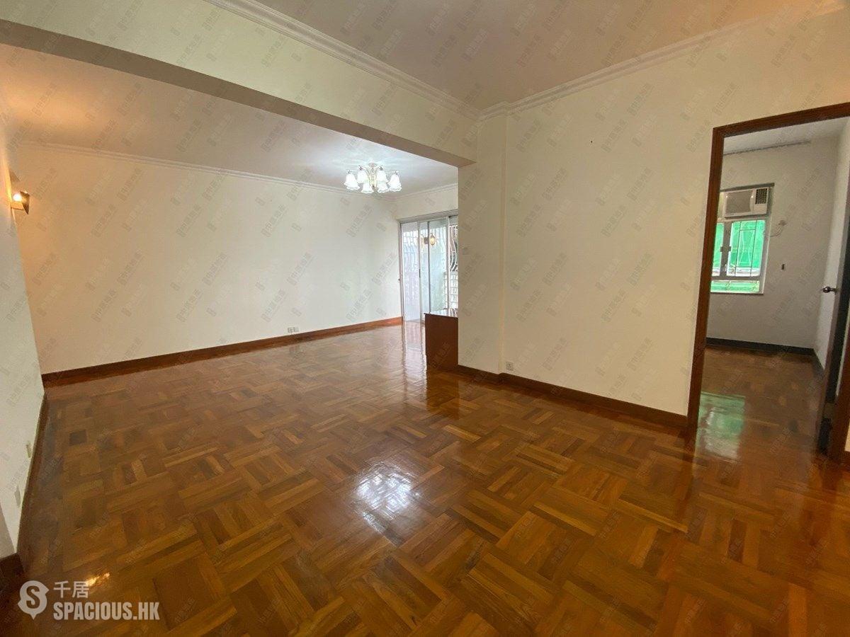 Mid Levels Central - Merry Court 01