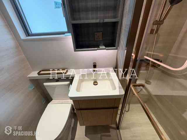Sai Ying Pun - Upper Manor 05