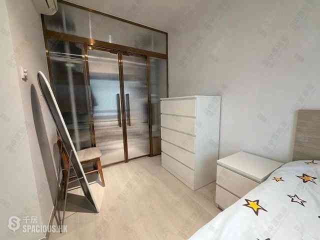 Sai Ying Pun - Ying Wa Court 05