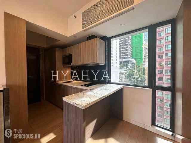 Mid Levels Central - Gramercy 04