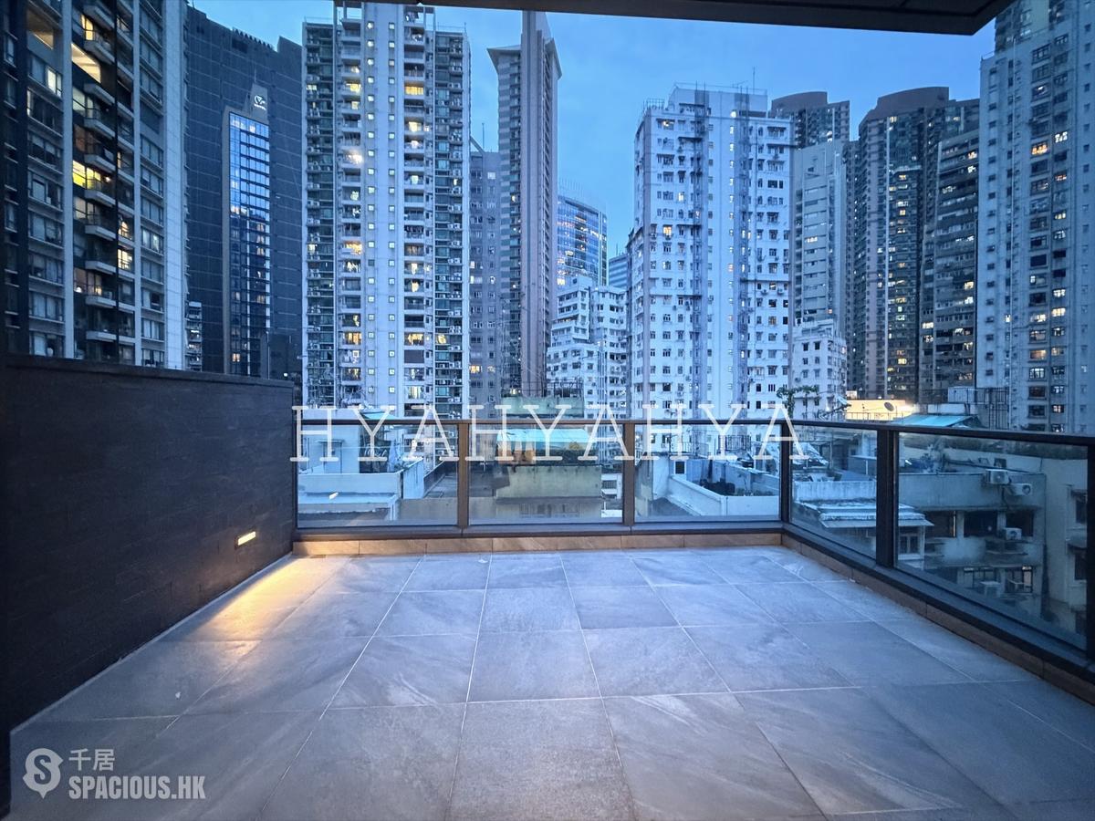Sai Ying Pun - The Queens 01