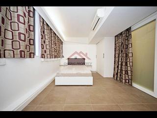 Wan Chai - The Mount 04