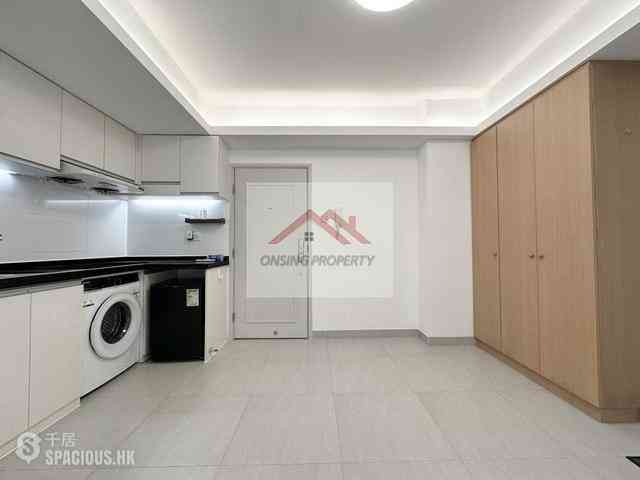 Wan Chai - Bo Fung Mansion 02