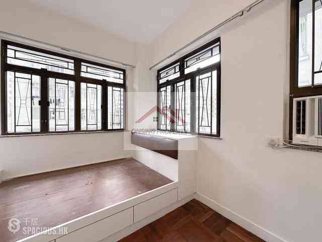 Wan Chai - Hang Tak Building 05