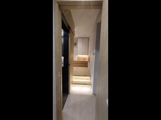Mid Levels West - Peaksville Block 2 05
