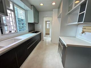 Tai Hang - Swiss Towers 11