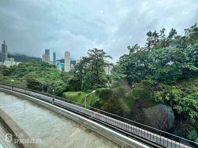 Tai Hang - Swiss Towers 13