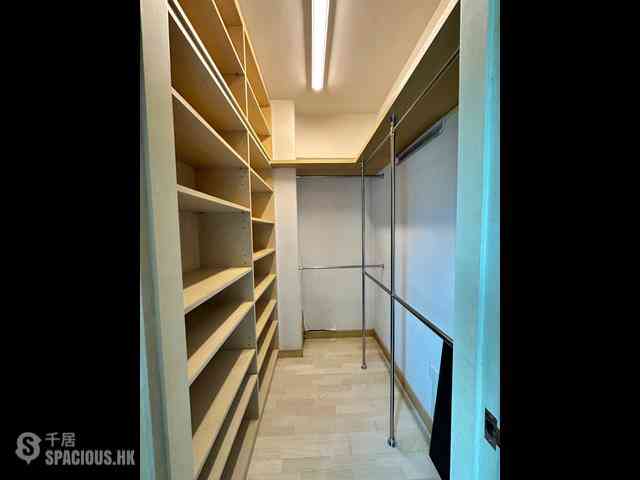Tai Hang - Swiss Towers 18