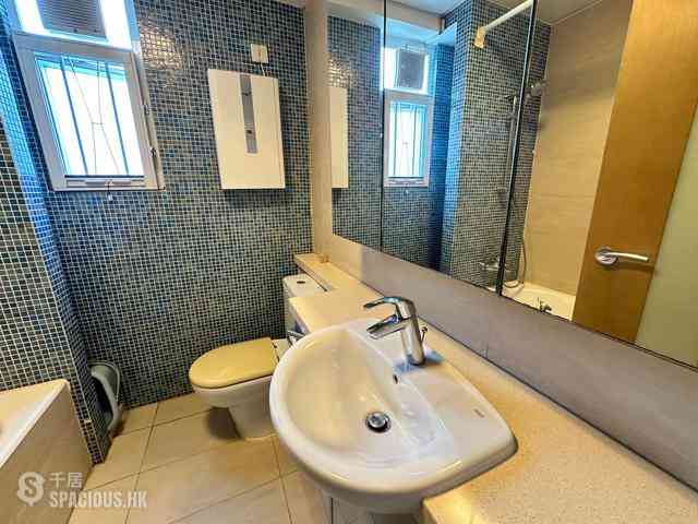 Tai Hang - Swiss Towers 22