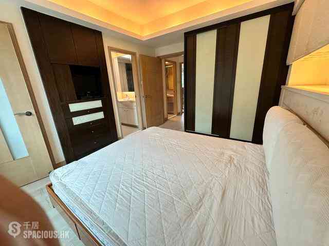 Tai Hang - Swiss Towers 23
