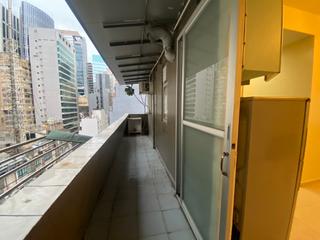 Central - Wo On Building 10