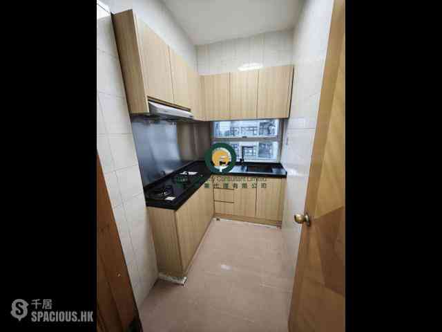 Sheung Wan - Kiu Fat Building 03