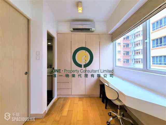 Poho - Po Hing Court 05
