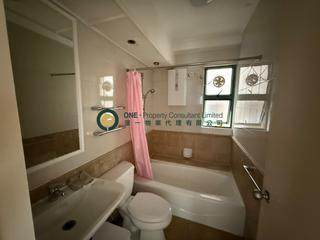 Mid Levels Central - Robinson Place 03