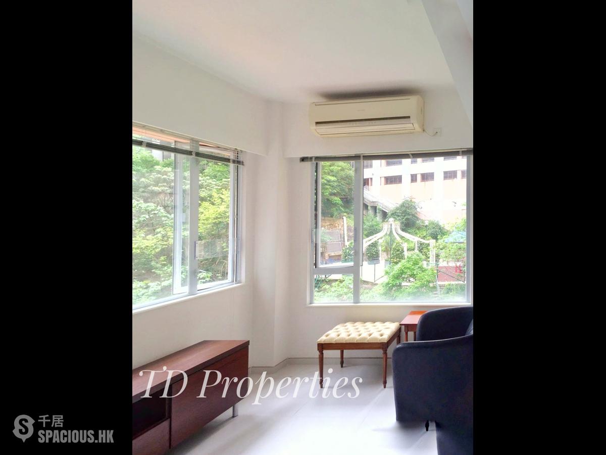 Wan Chai - Hang Tak Building 01