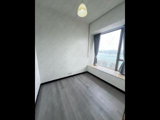 Sai Ying Pun - Island Crest Block 2 02