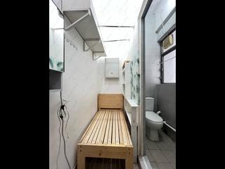 Sai Ying Pun - Island Crest Block 2 07