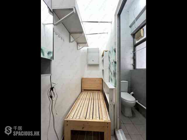 Sai Ying Pun - Island Crest Block 2 07