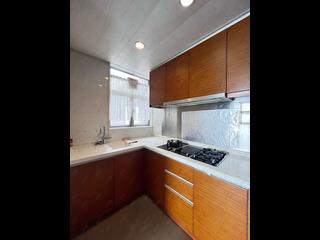 Sai Ying Pun - Island Crest Block 2 09