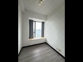 Sai Ying Pun - Island Crest Block 2 14