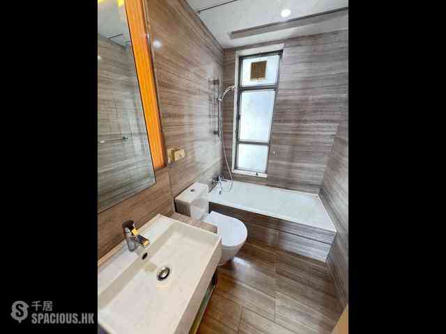 Sai Ying Pun - Island Crest Block 2 16