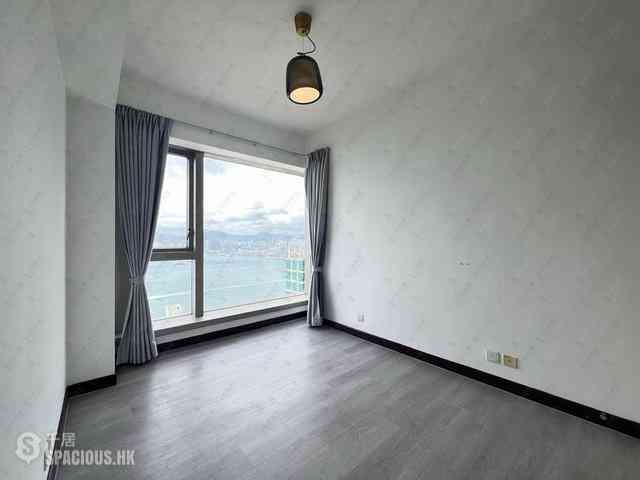 Sai Ying Pun - Island Crest Block 2 19