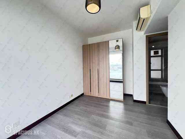 Sai Ying Pun - Island Crest Block 2 20