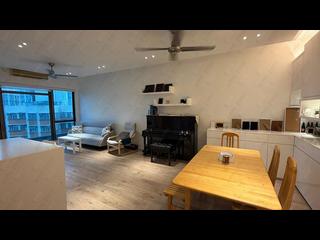 Shek Tong Tsui - The Belcher's Phase 2 Block 8 12