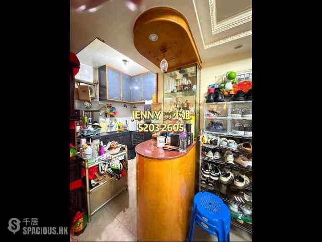 Jordan - Man Wai Building 02