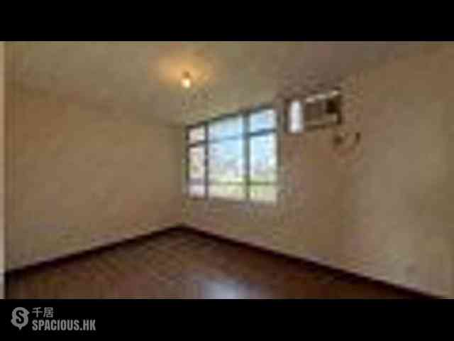 Pok Fu Lam - Baguio Villa Block 20 02