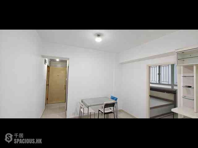 Wan Chai - Kwong Tak Mansion 04