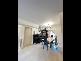 Mid Levels East - Monmouth Place 03