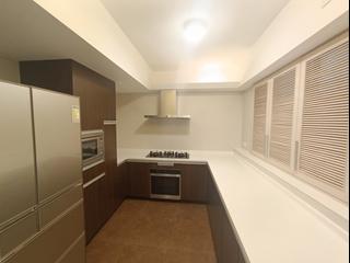 Mid Levels Central - Kam Yuen Mansion 05
