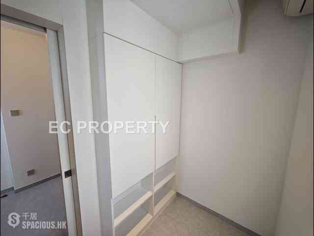 Pok Fu Lam - Victoria Coast Block A 13