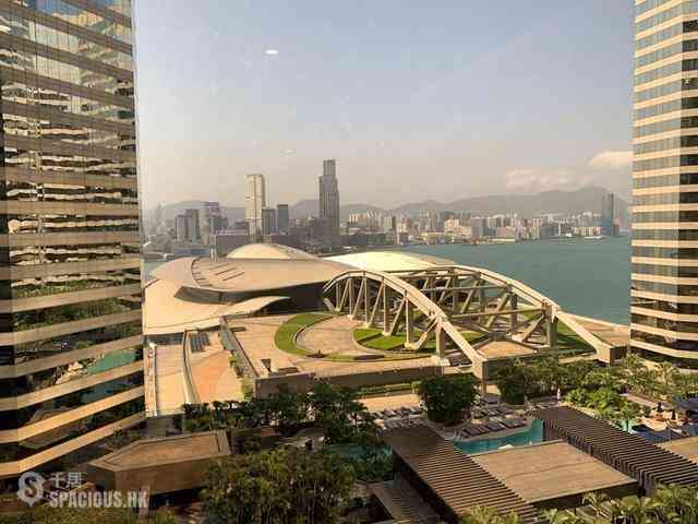 Wan Chai - Convention Plaza Apartments 01