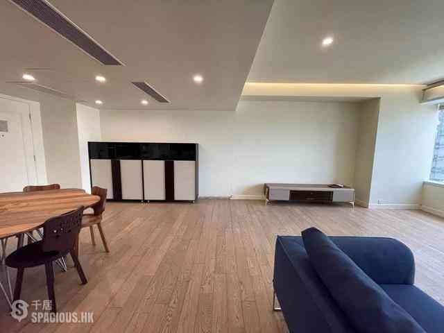 Wan Chai - Convention Plaza Apartments 03