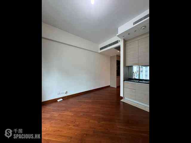 Wan Chai - The Avenue Phase 2 Block 2 03