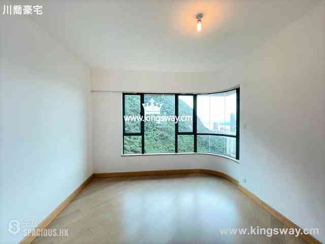 Mid Levels Central - Hillsborough Court 05