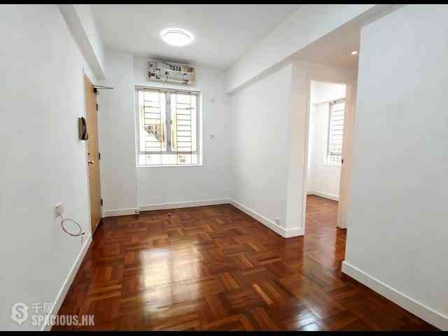 Mid Levels Central - Rich Court 01