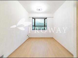 Tai Hang - Ronsdale Garden 05