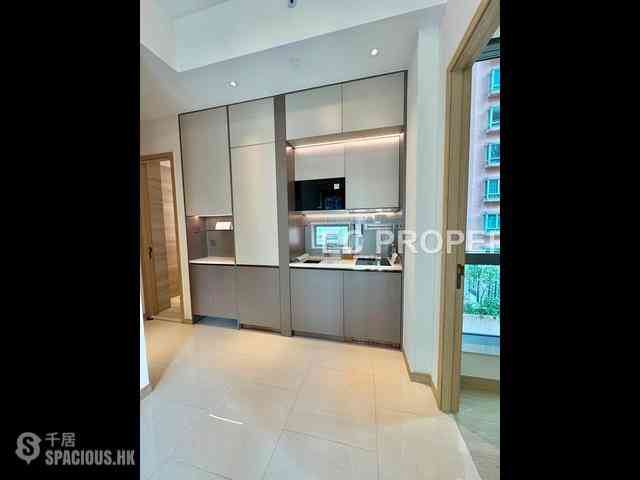 Sai Ying Pun - Upper Manor 04