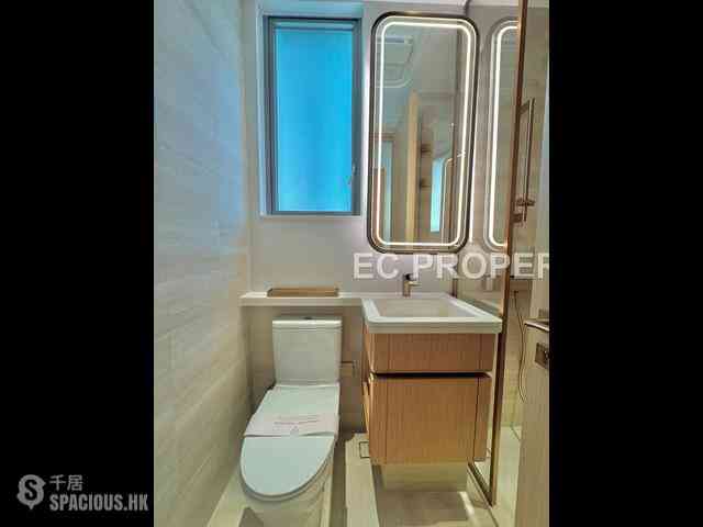 Sai Ying Pun - Upper Manor 07