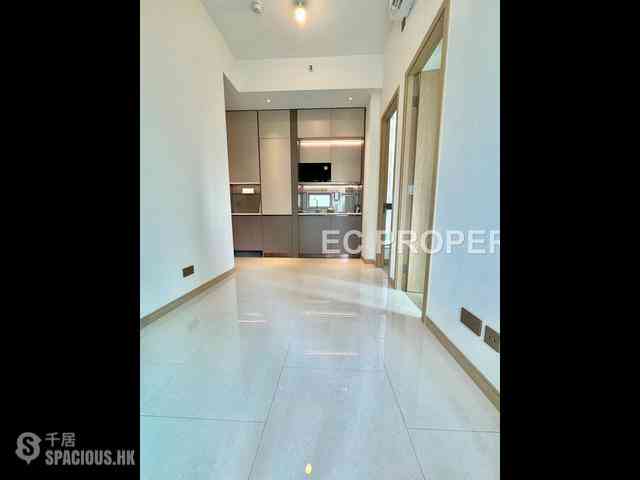 Sai Ying Pun - Upper Manor 03