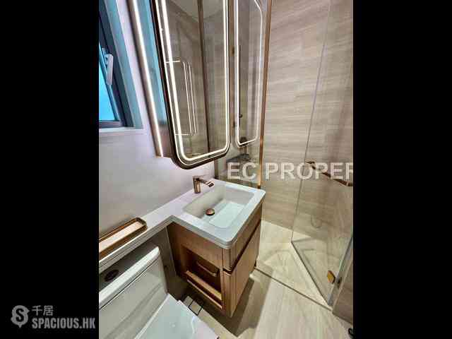 Sai Ying Pun - Upper Manor 08