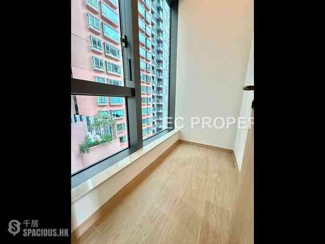 Sai Ying Pun - Upper Manor 06