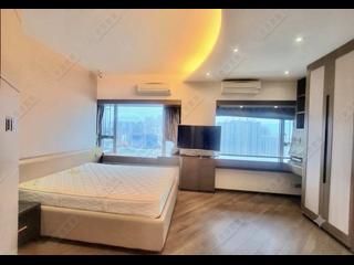 West Kowloon - Sorrento Phase 1 Block 3 03