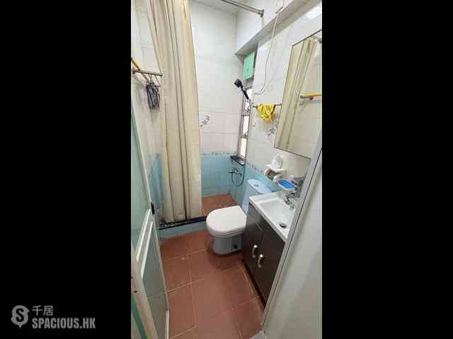 Shau Kei Wan - Shaukiwan Centre Block 2 (Block B) 04